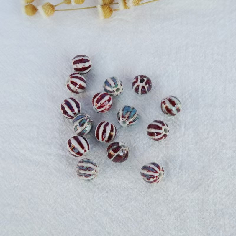 可愛い陶磁器ビーズ