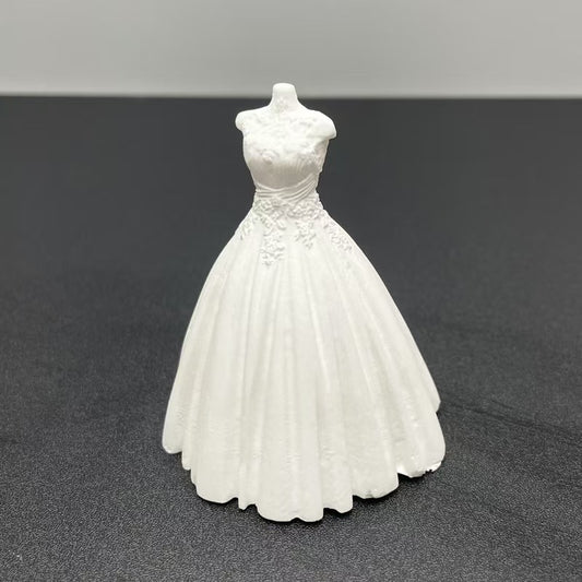 ドレスの飾り物